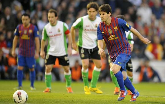 Messi metió un doblete y sigue con los récords Messi metió un doblete y sigue con los récords