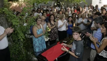 Aplausos en la despedida de Julio ‘Chiquito‘ Conca Aplausos en la despedida de Julio ‘Chiquito‘ Conca