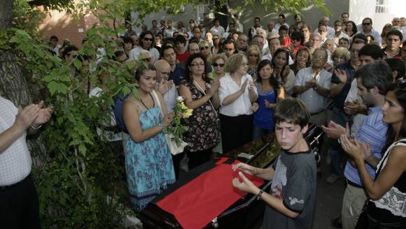 Aplausos en la despedida de Julio ‘Chiquito‘ Conca Aplausos en la despedida de Julio ‘Chiquito‘ Conca