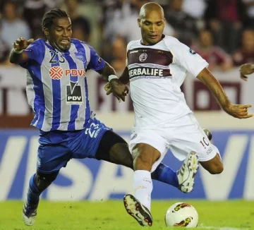 Lanús subió a la cima Lanús subió a la cima