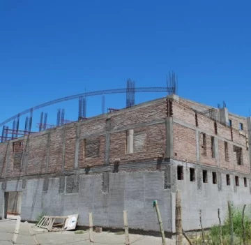 Tras 9 años terminarán la obra del estadio jachallero Tras 9 años terminarán la obra del estadio jachallero
