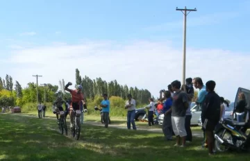 Arias anduvo en moto Arias anduvo en moto