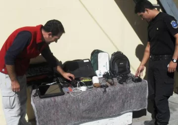 Hallan cosas robadas a enduristas Hallan cosas robadas a enduristas