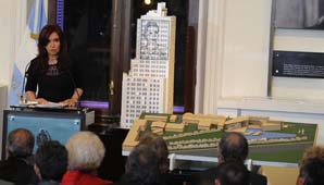 CFK: “Argentina tiene un compromiso con la paz” CFK: “Argentina tiene un compromiso con la paz”