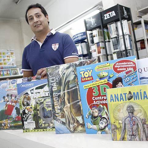 Faltan libros escolares, técnicos y los religiosos Faltan libros escolares, técnicos y los religiosos