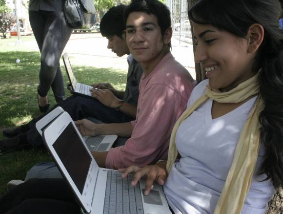 El sistema de Wi-Fi llega hoy a la Plaza Aberastain El sistema de Wi-Fi llega hoy a la Plaza Aberastain