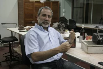 Oscar Alcober, paleontólogo Oscar Alcober, paleontólogo