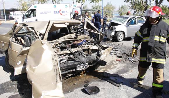 Pocito: una mujer murió en un tremendo choque frontal Pocito: una mujer murió en un tremendo choque frontal