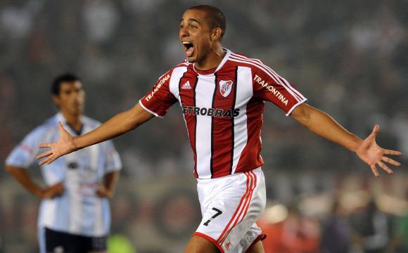 River, por la revancha y la punta en soledad River, por la revancha y la punta en soledad