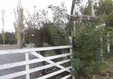 Saquean la casa quinta del ex ministro Fernández Saquean la casa quinta del ex ministro Fernández