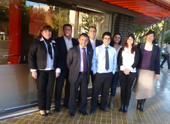 Natania invierte Natania invierte