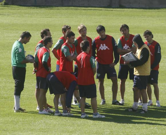 Se alejó Arzubialde Se alejó Arzubialde