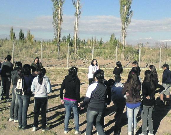 Los alumnos que quieren erradicar la basura del río Los alumnos que quieren erradicar la basura del río