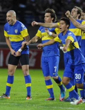 Riquelme, paso a paso Riquelme, paso a paso