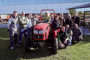 Viñateros de San Juan compran 21 tractores en forma conjunta Viñateros de San Juan compran 21 tractores en forma conjunta