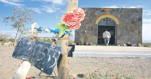 Por una promesa, la capilla llegó al desierto Por una promesa, la capilla llegó al desierto