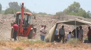 Exploran terrenos buscando restos de desaparecidos Exploran terrenos buscando restos de desaparecidos