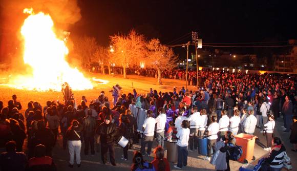 El viento hizo avivar la devoción El viento hizo avivar la devoción