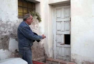 Envenenan a 2 perros y le llevan $10.000 a empresario Envenenan a 2 perros y le llevan $10.000 a empresario