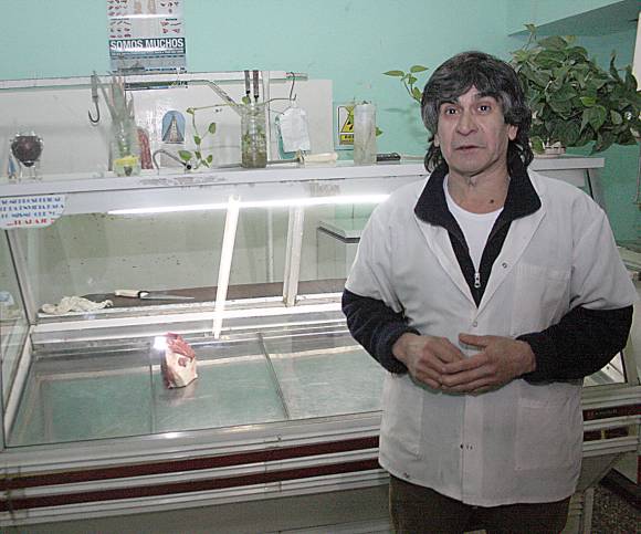 A un año de ser asaltado, sufre otro robo en su local A un año de ser asaltado, sufre otro robo en su local