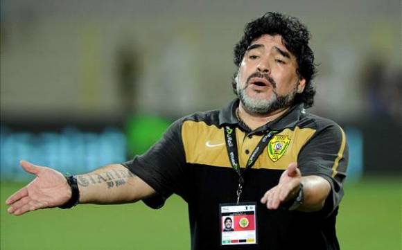 A través de Twitter echaron a Maradona como DT del Al Wasl A través de Twitter echaron a Maradona como DT del Al Wasl