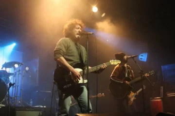 Con la VELA encendida Con la VELA encendida