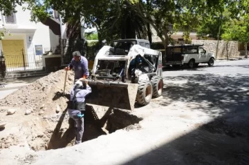 En OSSE compran equipos y afectan personal para arreglar caños en 24hs En OSSE compran equipos y afectan personal para arreglar caños en 24hs