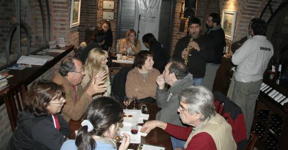 Una recepción real en bodegas, pero sin capa, corona ni cetro Una recepción real en bodegas, pero sin capa, corona ni cetro