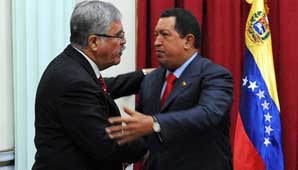 Hugo Chávez quiere una alianza con YPF Hugo Chávez quiere una alianza con YPF