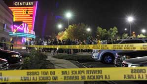 Disfrazado de villano, ingresó al cine y mató a 12 personas Disfrazado de villano, ingresó al cine y mató a 12 personas