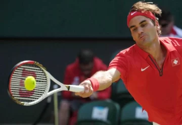 Federer se fue en los dobles Federer se fue en los dobles