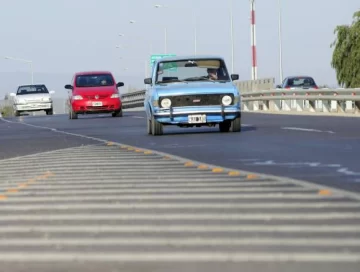 Ya remarcan las líneas en 285 km de rutas nacionales Ya remarcan las líneas en 285 km de rutas nacionales