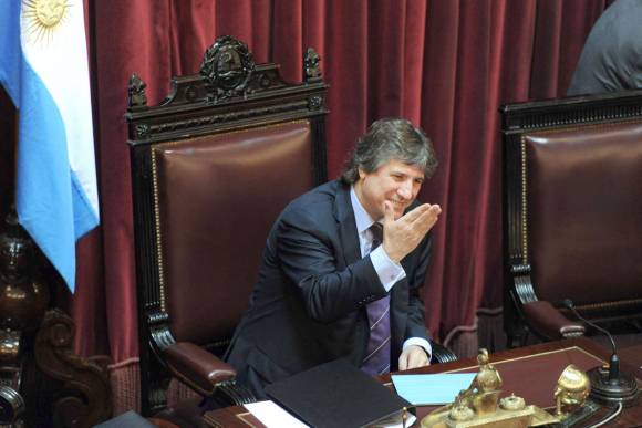 Votos para Ciccone y mensajes para Boudou Votos para Ciccone y mensajes para Boudou
