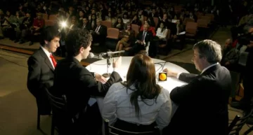 Una colación que incluyó hasta una emisión de radio Una colación que incluyó hasta una emisión de radio