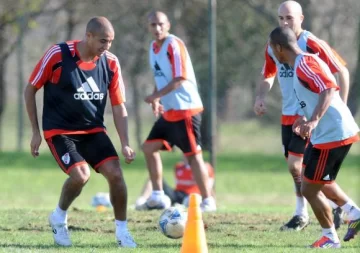 Trezeguet y Luna dieron el ejemplo Trezeguet y Luna dieron el ejemplo