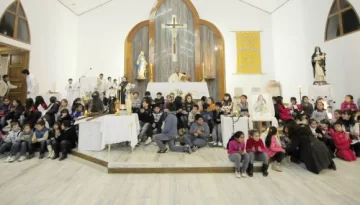 La fiesta de la Santa que une a los veinticinqueños La fiesta de la Santa que une a los veinticinqueños