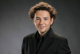 “No le podía decir no a La Dueña” “No le podía decir no a La Dueña”