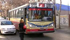 Los usuarios, a favor de prohibir la música sin auriculares en colectivos Los usuarios, a favor de prohibir la música sin auriculares en colectivos