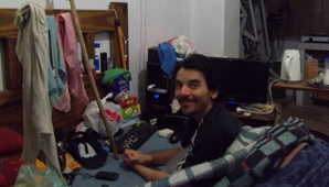 Vivió abandonado desde chico y ahora pide ayuda Vivió abandonado desde chico y ahora pide ayuda