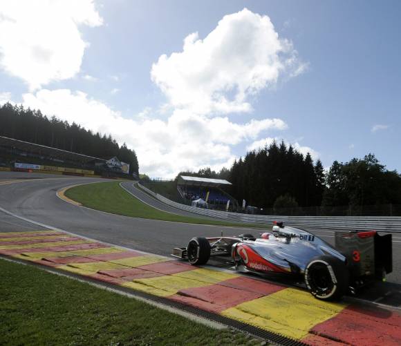 Button, la pole en Bélgica Button, la pole en Bélgica