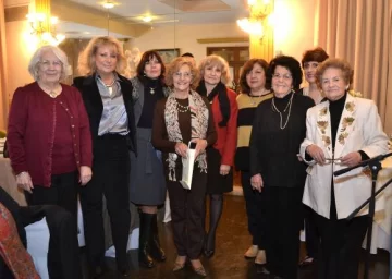 Agasajo de despedida para Beatriz Oviedo Agasajo de despedida para Beatriz Oviedo