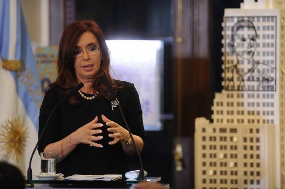 CFK presentó la nueva ley de Accidentes de Trabajo CFK presentó la nueva ley de Accidentes de Trabajo