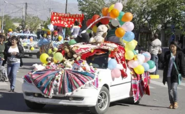 Un carrusel de camionetas Un carrusel de camionetas