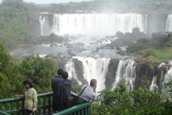 Nuevo récord de turistas en Las Cataratas del Iguazú Nuevo récord de turistas en Las Cataratas del Iguazú