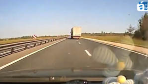 Por centímetros… Por centímetros…