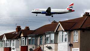Cayó desde un avión Cayó desde un avión