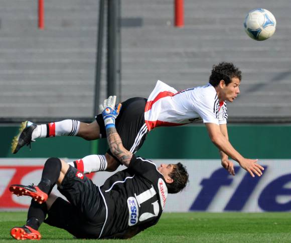 Ponzio y el respaldo del plantel al DT Ponzio y el respaldo del plantel al DT