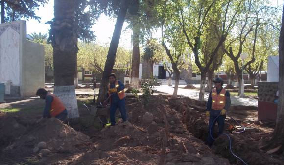 Por ahora, sólo iluminación nueva en la plaza principal Por ahora, sólo iluminación nueva en la plaza principal