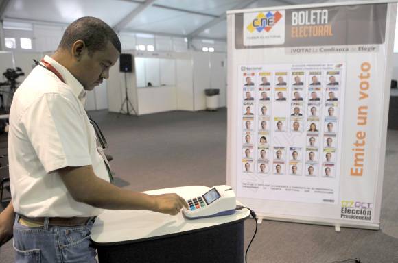 Un test electoral clave por el futuro de Chávez Un test electoral clave por el futuro de Chávez