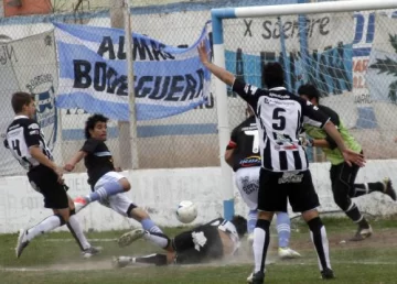 Alianza manda y Del Bono igualó Alianza manda y Del Bono igualó